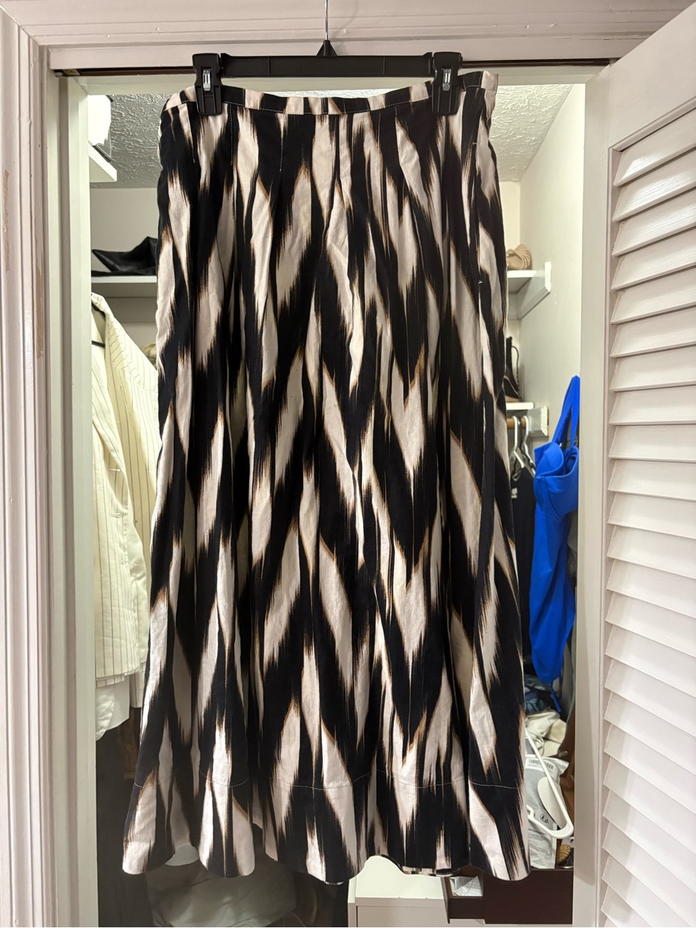 Banana Republic Black, Cream & Tan Printed Maxi Skirt